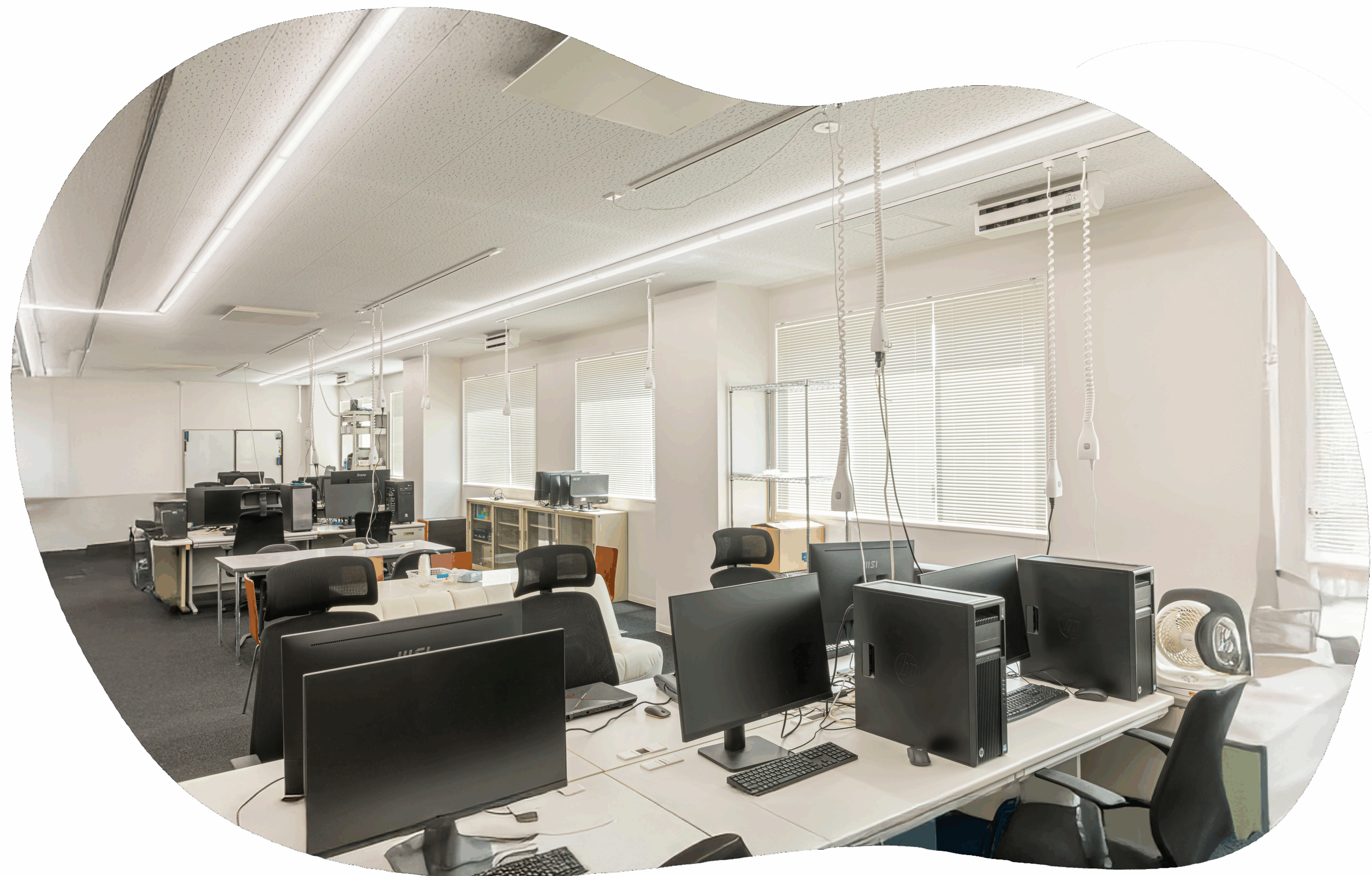 改装後V棟の研究室の様子